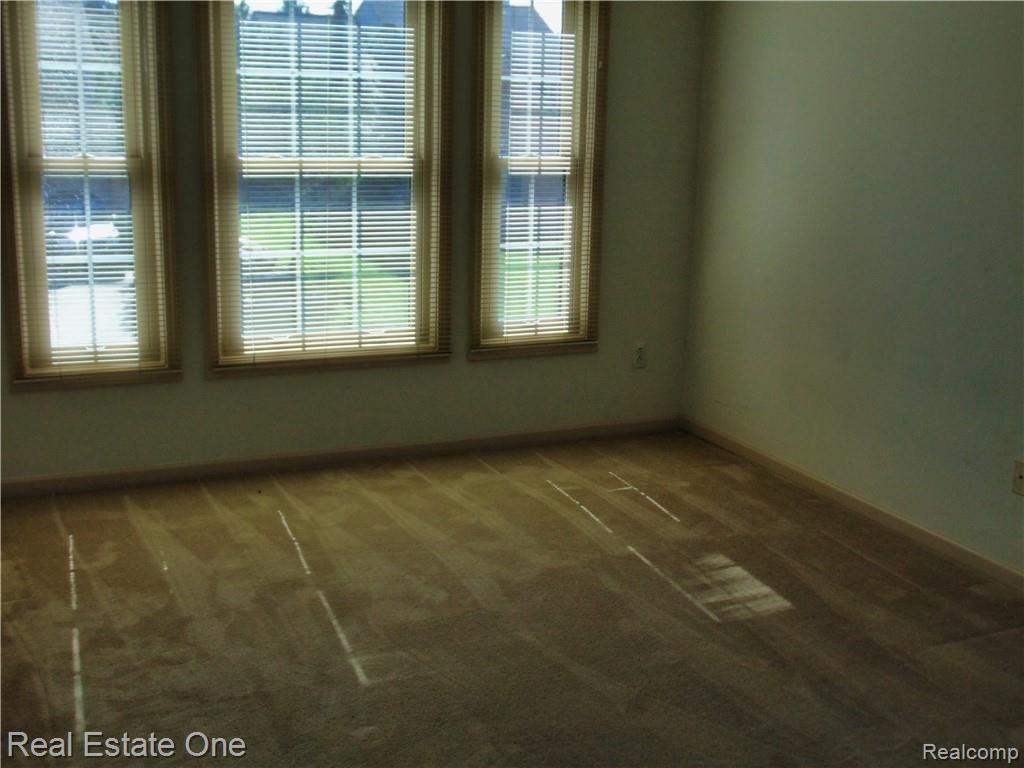 2458 Pleasant View Drive Rochester Hills, MI 48306 - Photo 56 of 68