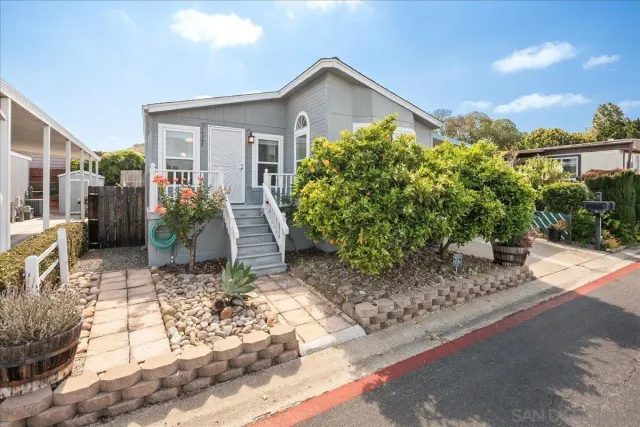 $299,000 | 13327 Casa Vista Street, Poway, CA 92064
