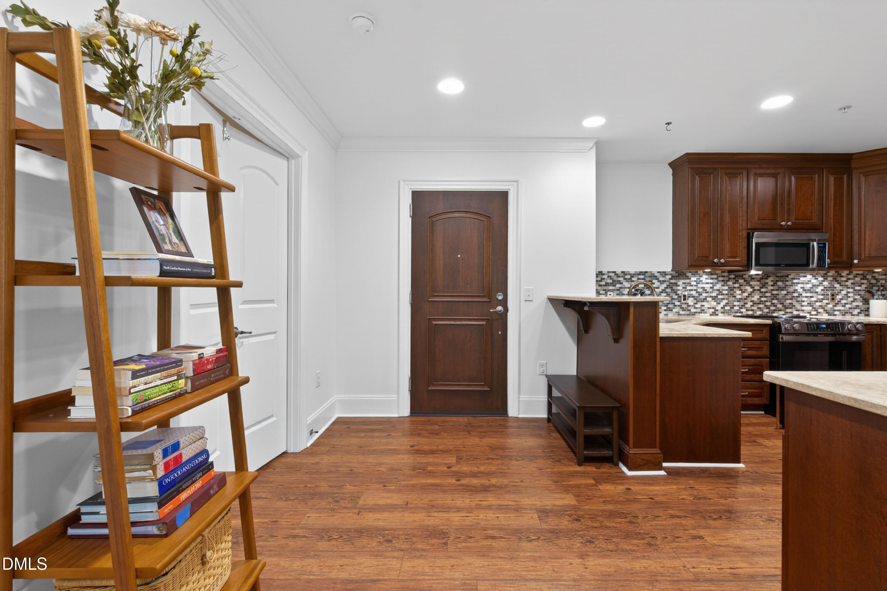 710 Independence Place, Unit 104 Raleigh, NC 27603 - Photo 5 of 34 Foyer
