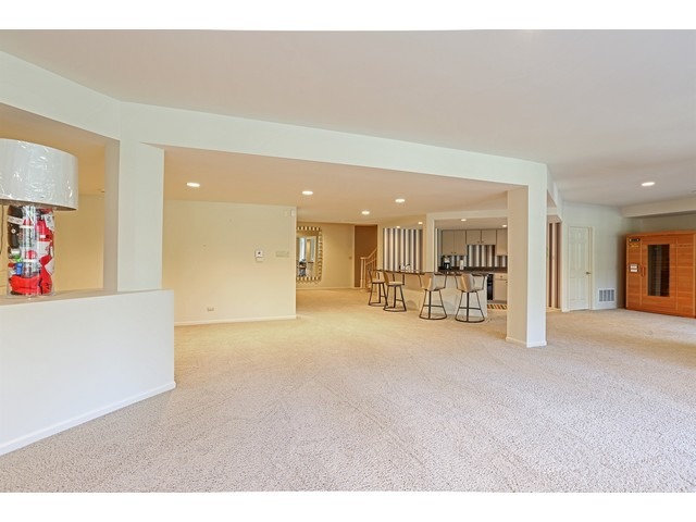 11 Clubside Court Burr Ridge, IL 60527 - Photo 11 of 25