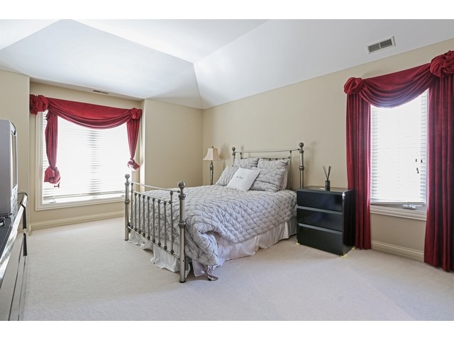 11 Clubside Court Burr Ridge, IL 60527 - Photo 19 of 25