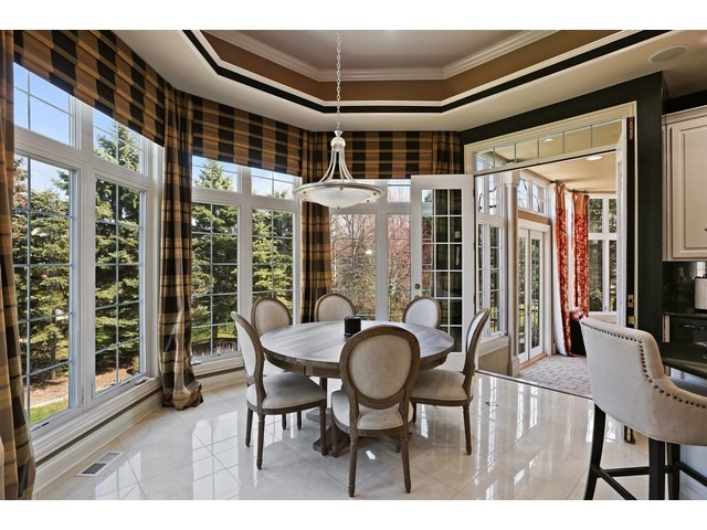 11 Clubside Court Burr Ridge, IL 60527 - Photo 6 of 25