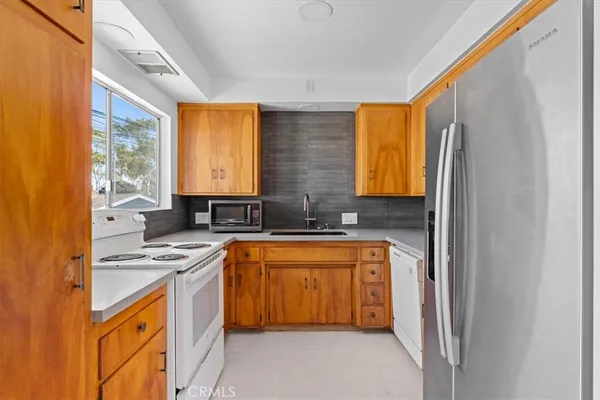 $1,735,000 | 5829 2nd Street, Long Beach, CA 90803