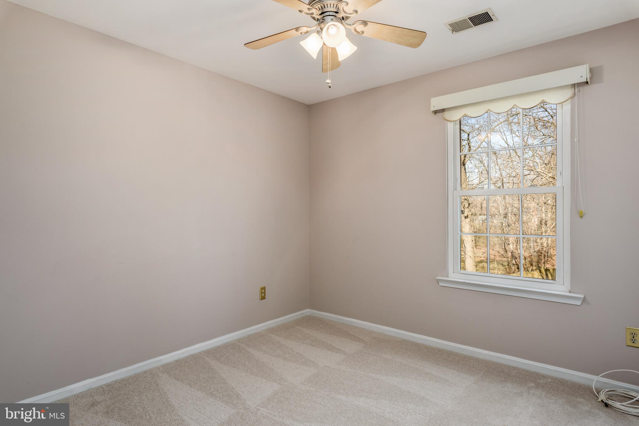 135 Seneca Ridge Drive Sterling, VA 20164 - Photo 21 of 41 Gallery Image 21