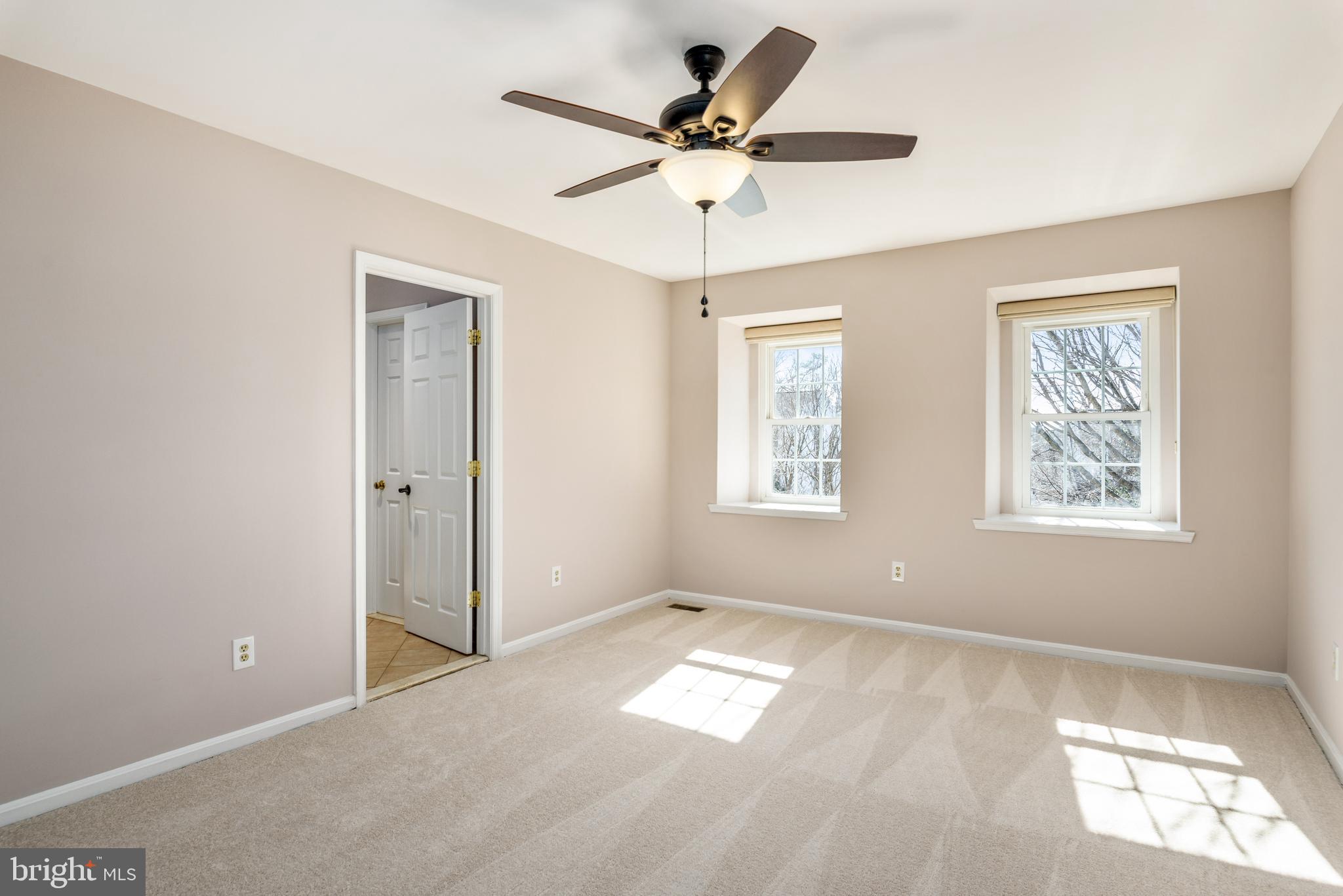 135 Seneca Ridge Drive Sterling, VA 20164 - Photo 26 of 41 Gallery Image 26