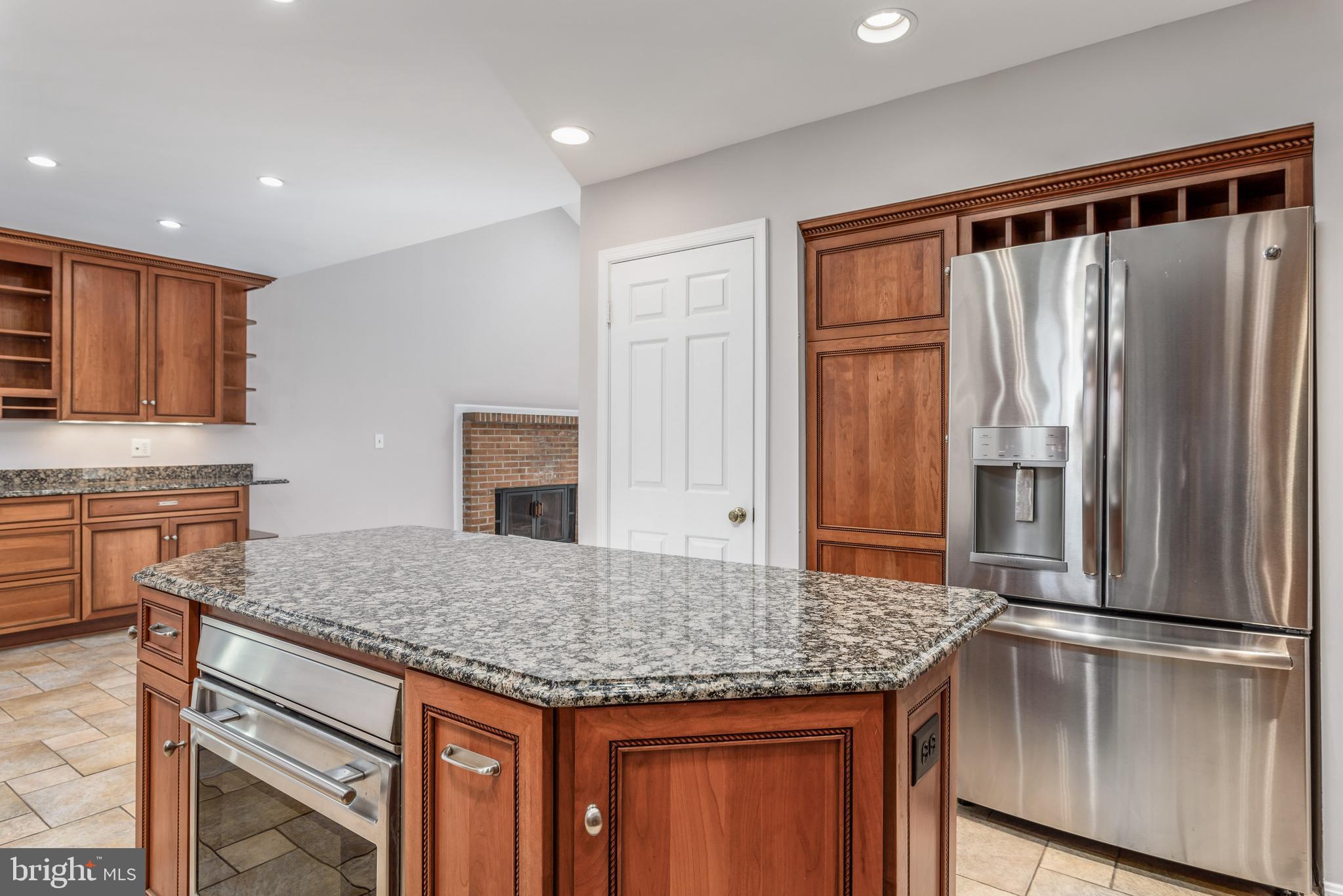 135 Seneca Ridge Drive Sterling, VA 20164 - Photo 10 of 41 Gallery Image 10
