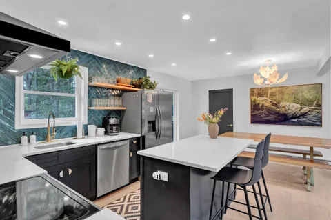 $349,900 | 1066 Knollwood Drive, Tobyhanna, PA 18466