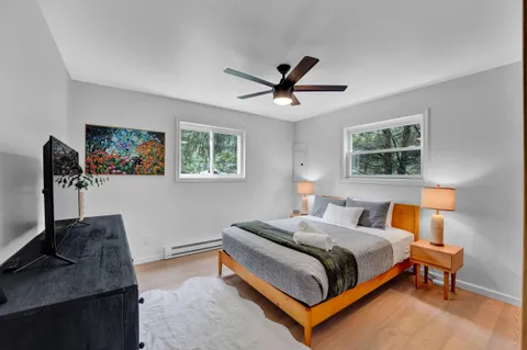 $349,900 | 1066 Knollwood Drive, Tobyhanna, PA 18466