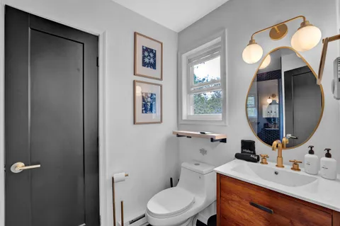 $349,900 | 1066 Knollwood Drive, Tobyhanna, PA 18466