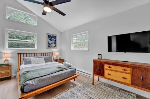 $349,900 | 1066 Knollwood Drive, Tobyhanna, PA 18466