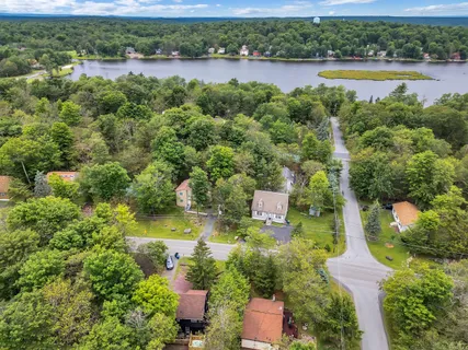 $349,900 | 1066 Knollwood Drive, Tobyhanna, PA 18466