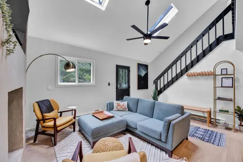 $349,900 | 1066 Knollwood Drive, Tobyhanna, PA 18466