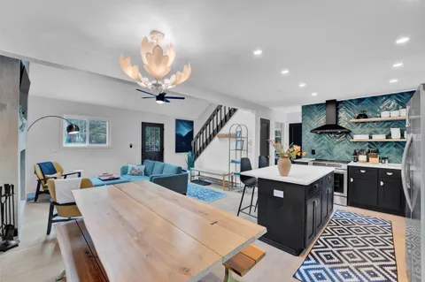 $349,900 | 1066 Knollwood Drive, Tobyhanna, PA 18466