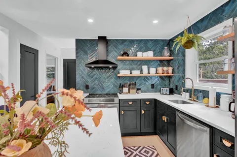 $349,900 | 1066 Knollwood Drive, Tobyhanna, PA 18466