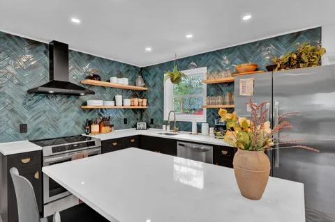 $349,900 | 1066 Knollwood Drive, Tobyhanna, PA 18466