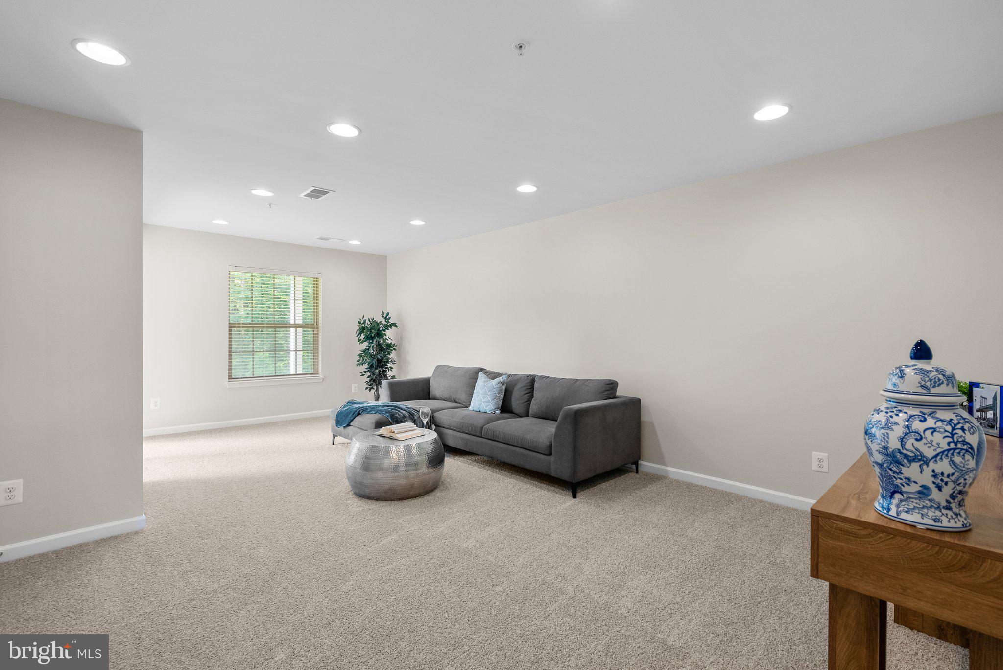 9950 Ravenhurst Road Middle River, MD 21220 - Photo 22 of 41 First floor; entertainment space.