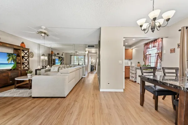 $1,650 | 302 Capri G, Delray Beach, FL 33484