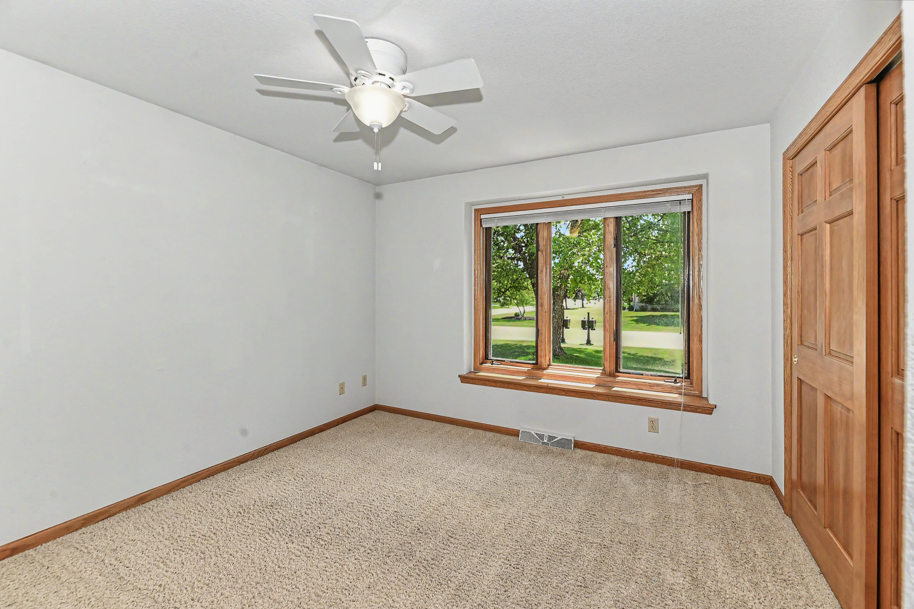 N22-w26492 Shooting Star Road, Unit 2 Pewaukee, WI 53072 - Photo 24 of 32 Second Bedroom