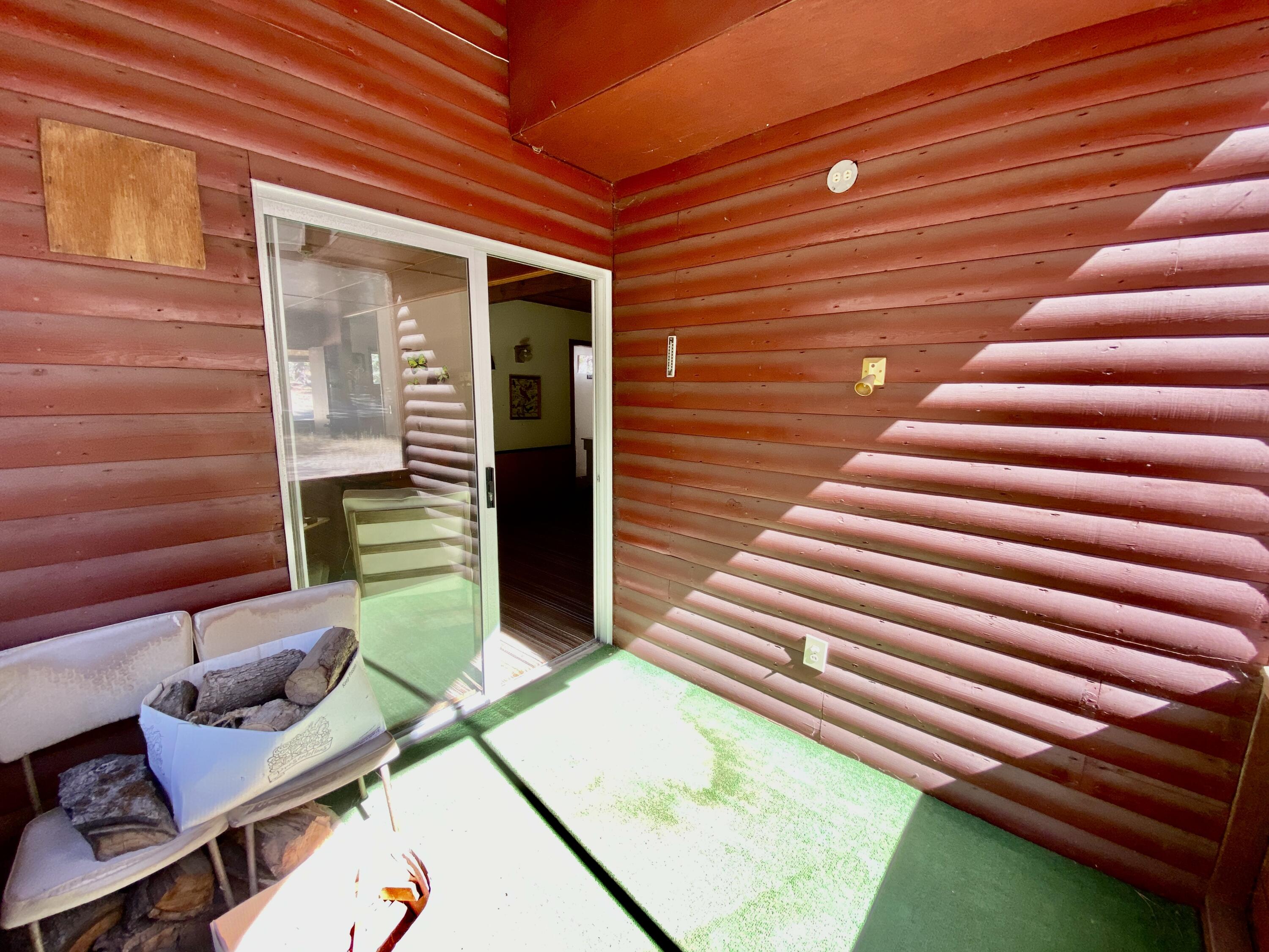 53080 4s02 Idyllwild, CA 92549 - Photo 55 of 77 a view of backyard with outdoor seating