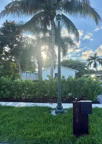 $5,500 | 608 Southeast 2nd Avenue, Delray Beach, FL 33483