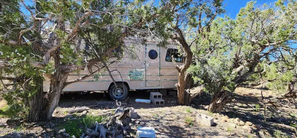 $550,000 | 21095 McKenzie Drive, Kingman, AZ 86401