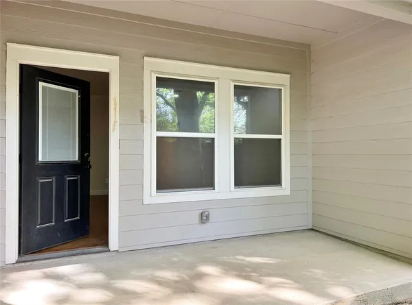 $1,895 | 1312 West Jefferson Street, Unit 3, Waxahachie, TX 75165