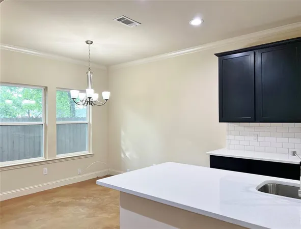 $1,895 | 1312 West Jefferson Street, Unit 3, Waxahachie, TX 75165