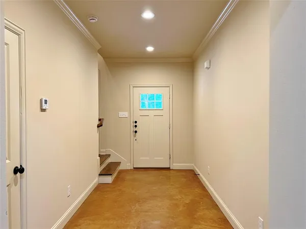 $1,895 | 1312 West Jefferson Street, Unit 3, Waxahachie, TX 75165