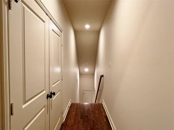 $1,895 | 1312 West Jefferson Street, Unit 3, Waxahachie, TX 75165