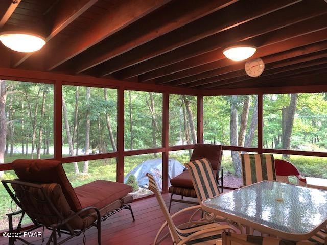 100 Surrey Drive Hawley, PA 18428 - Photo 8 of 31