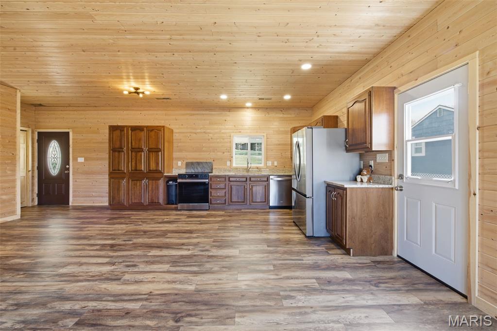 1387 Hartshorn Road Hermann, MO 65041 - Photo 12 of 49