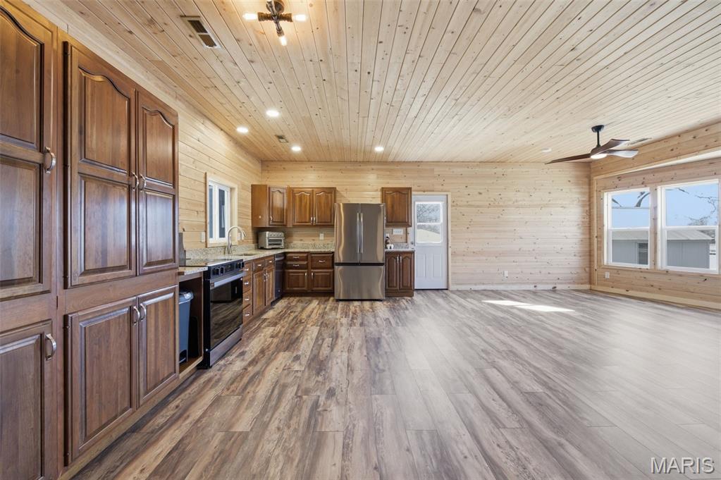 1387 Hartshorn Road Hermann, MO 65041 - Photo 16 of 49