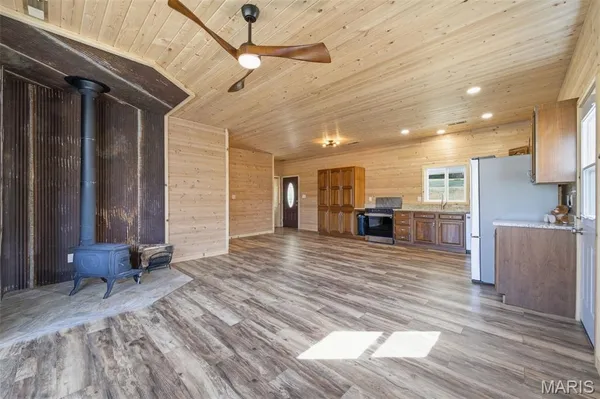 $275,000 | 1387 Hartshorn Drive, Hermann, MO 65041