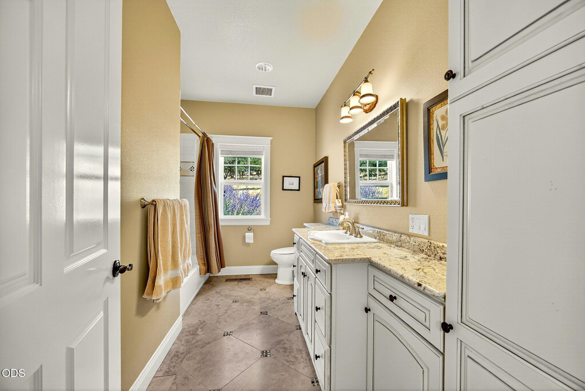 4337 Pioneer Road Medford, OR 97501 - Photo 40 of 53 Gallery Image 40