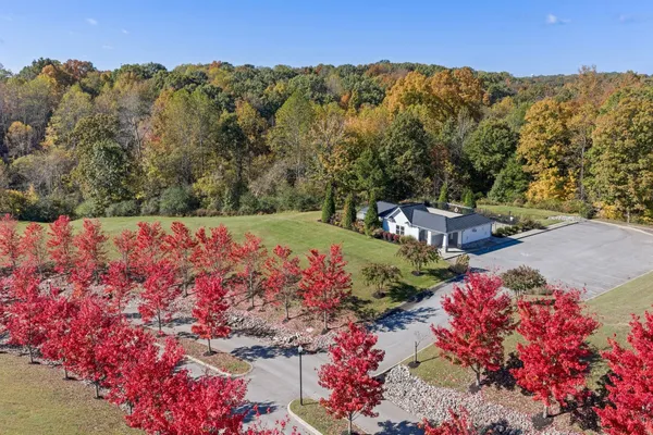 $389,000 | 614 Whirlaway Drive, Burns, TN 37029