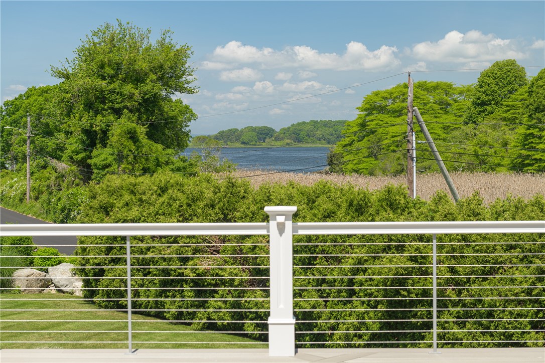 4 Foster Cove Road Westerly, RI 02891 - Photo 38 of 43