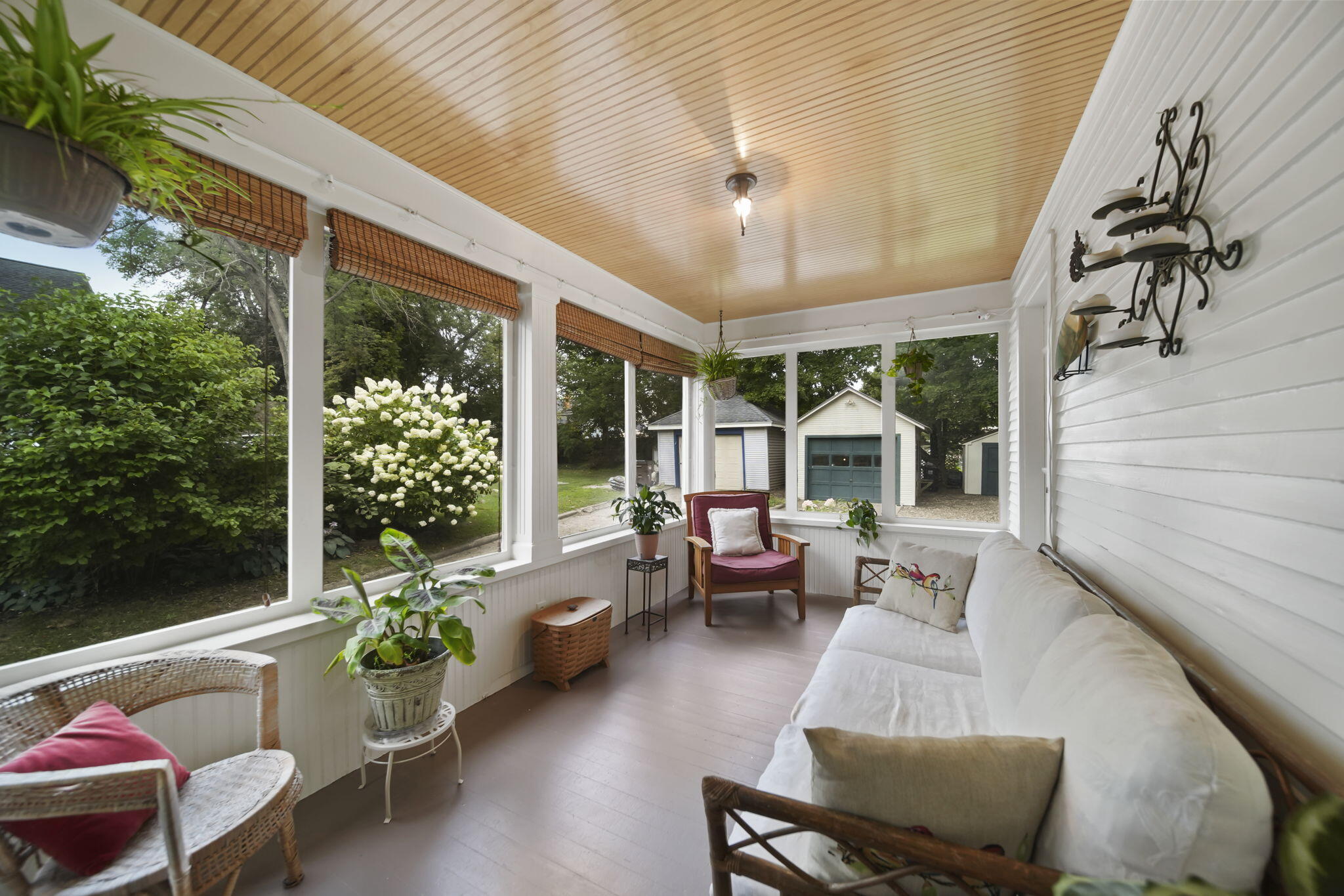 110 South Wisner Street Jackson, MI 49203 - Photo 18 of 44 screened in porch