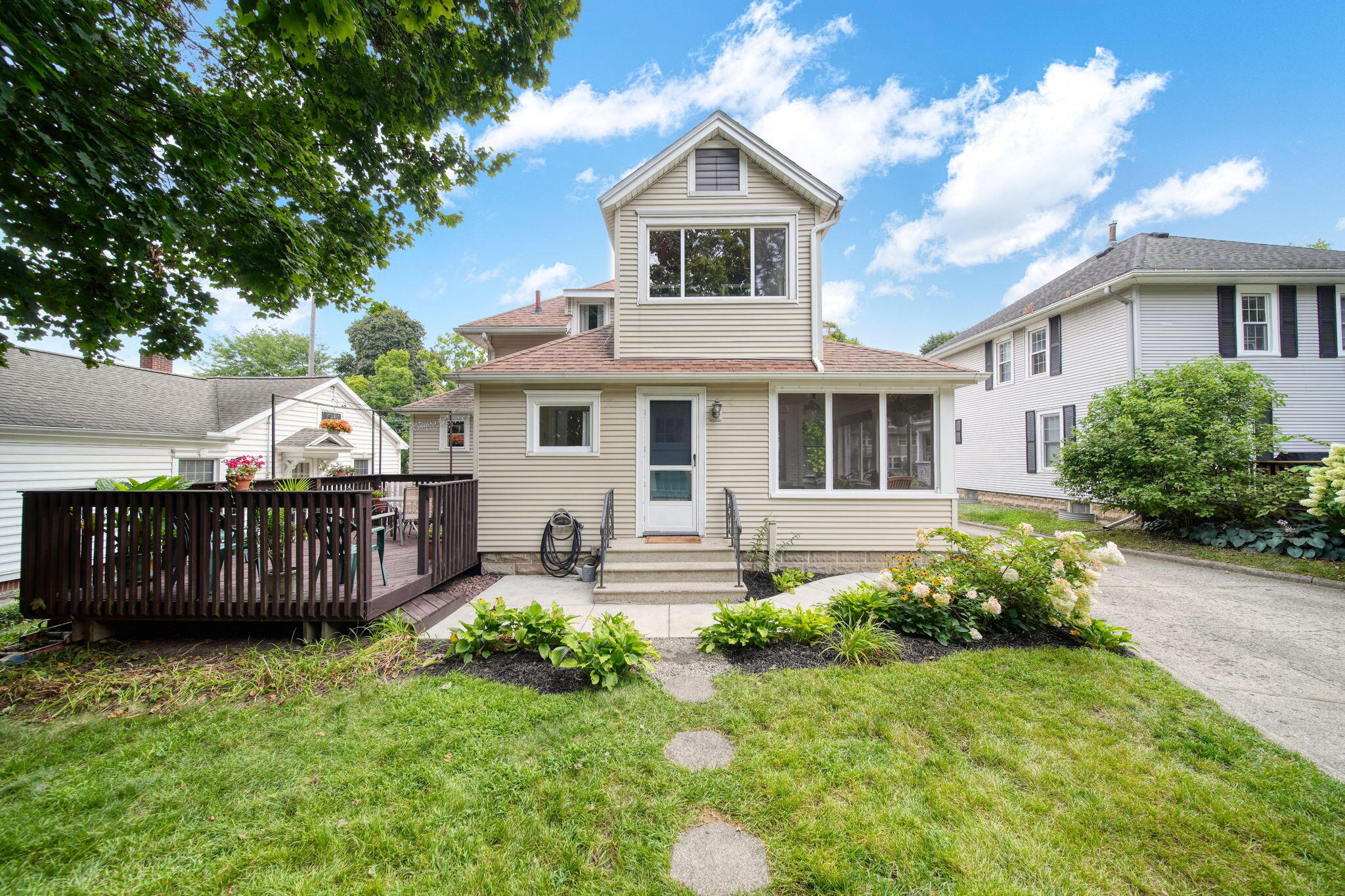 110 South Wisner Street Jackson, MI 49203 - Photo 3 of 44 back