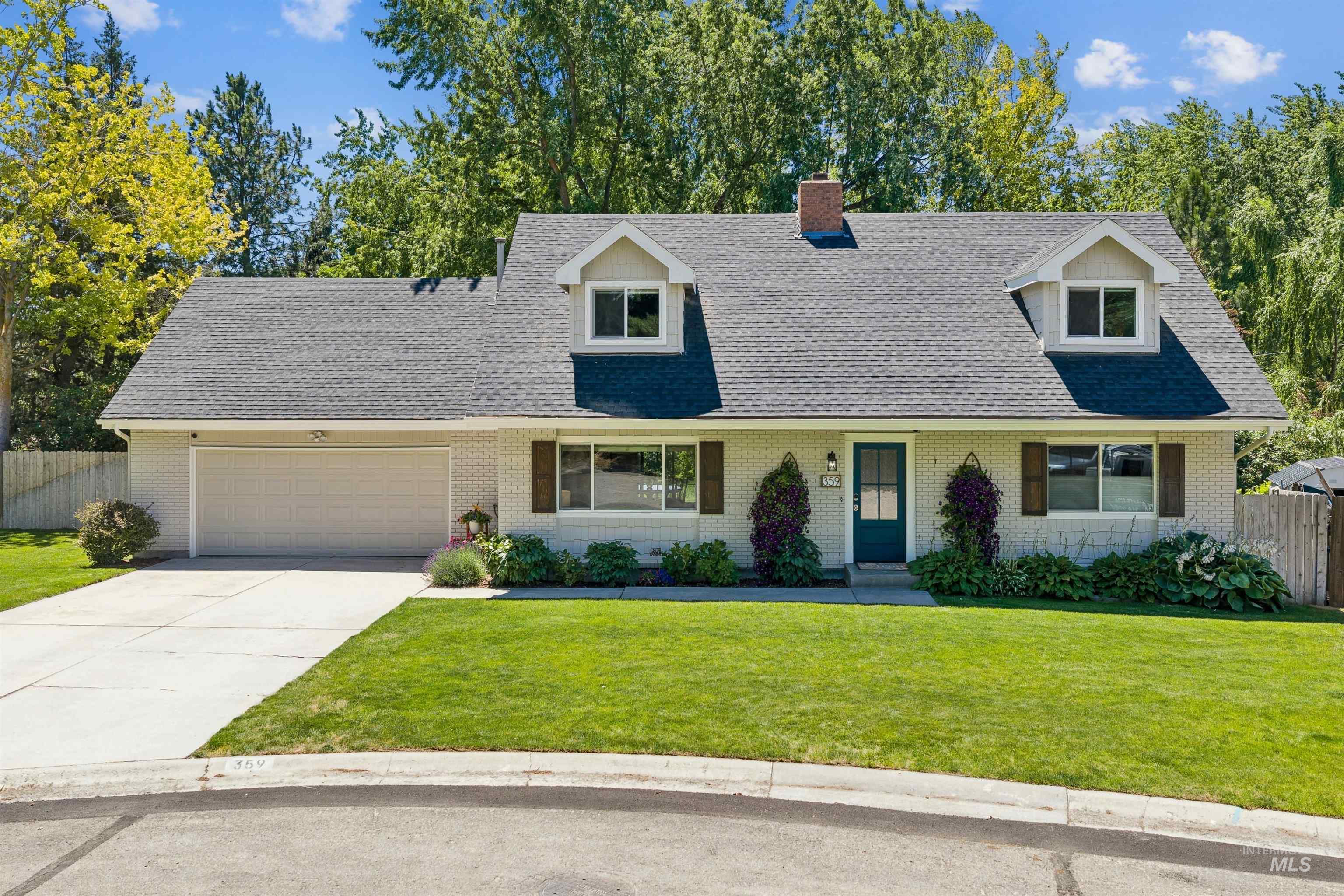 359 North Rene Place Eagle, ID 83616 - Photo 2 of 50