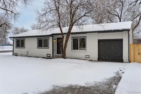 $560,000 | 1404 West Lake Avenue, Littleton, CO 80120