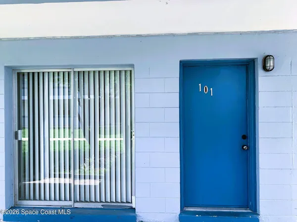 $1,350 | 140 Minna Lane, Unit 101, Merritt Island, FL 32953