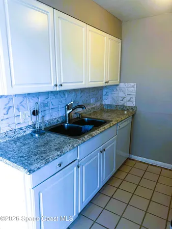 $1,350 | 140 Minna Lane, Unit 101, Merritt Island, FL 32953