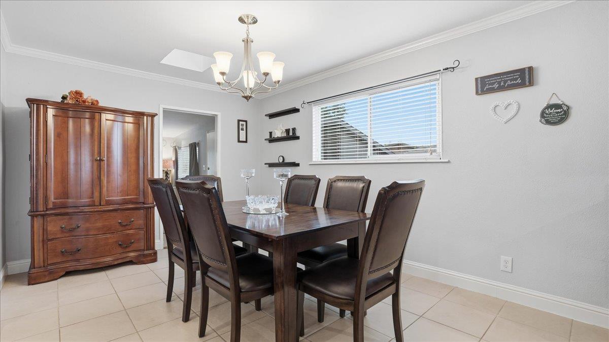5701 Chipping Way Citrus Heights, CA 95621 - Photo 12 of 41 a view of a dining room with furniture