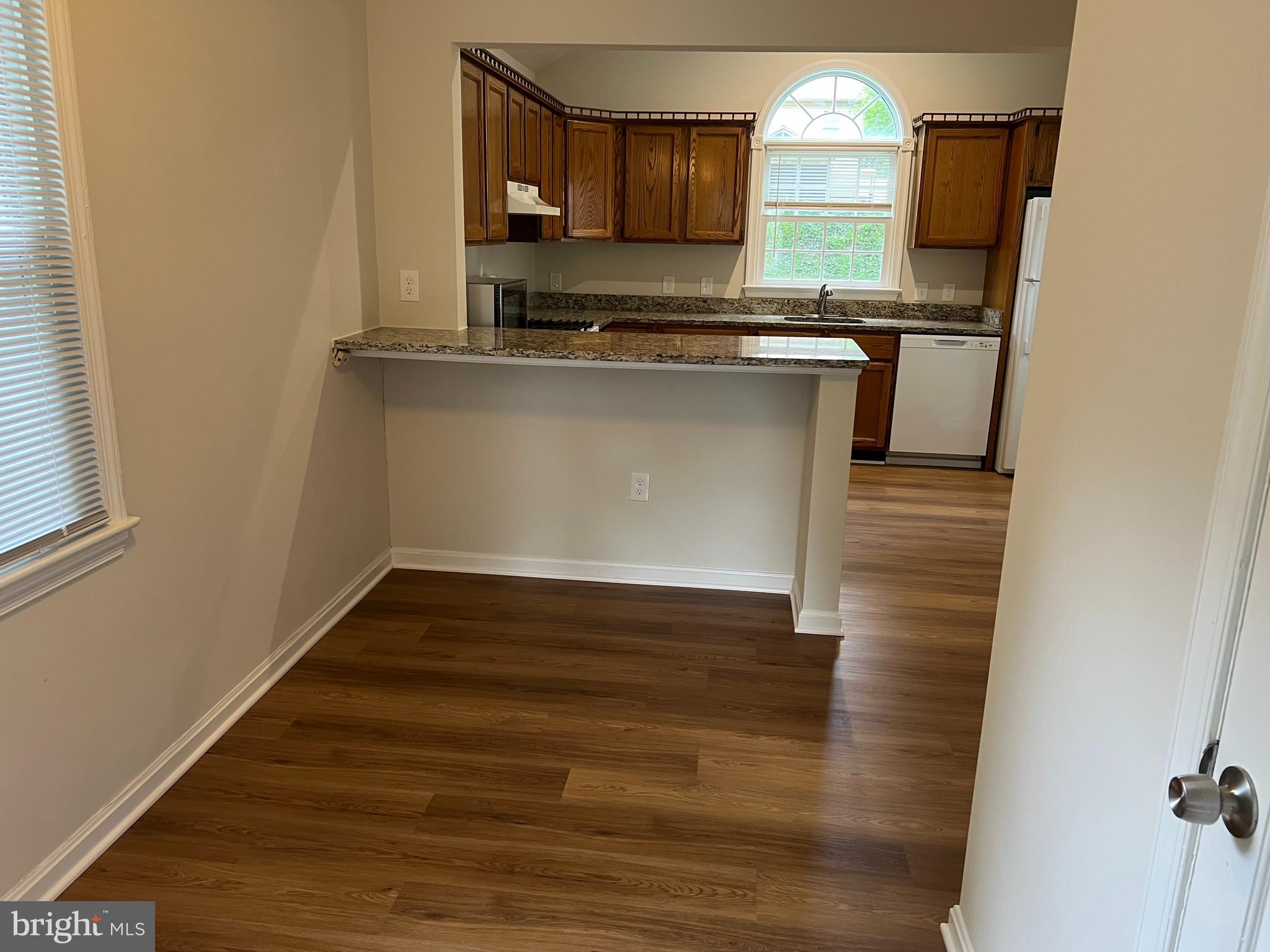 3140 Cofer Road Falls Church, VA 22042 - Photo 7 of 41 Eat-in-area