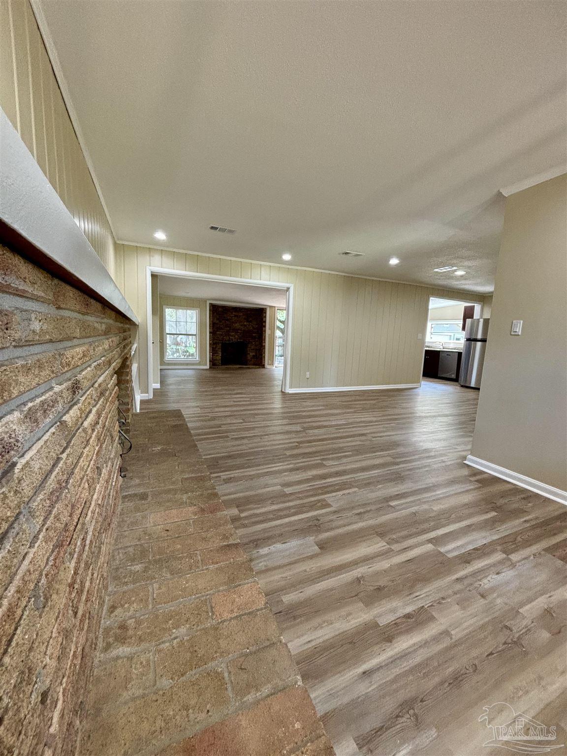 110 Rue Max Street Pensacola, FL 32507 - Photo 4 of 24