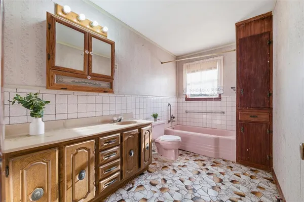 $170,000 | 508 Fannin Street, Millsap, TX 76066