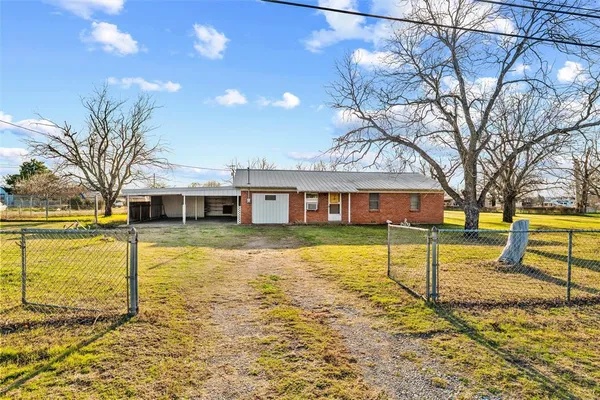 $170,000 | 508 Fannin Street, Millsap, TX 76066