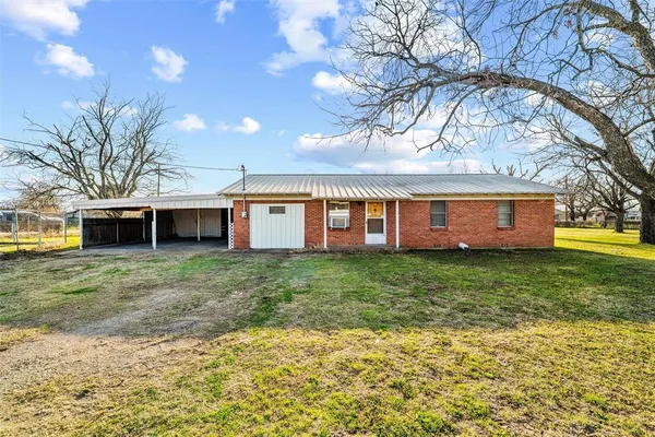 $170,000 | 508 Fannin Street, Millsap, TX 76066