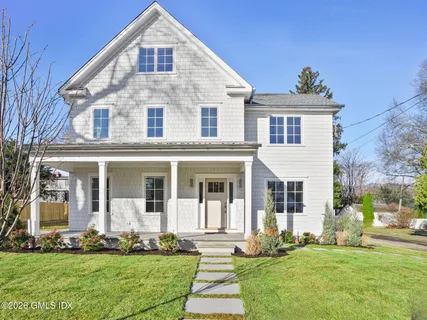$5,200,000 | 2 Potter Drive, Old Greenwich, CT 06870
