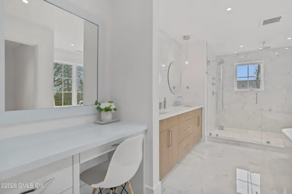 $5,200,000 | 2 Potter Drive, Old Greenwich, CT 06870